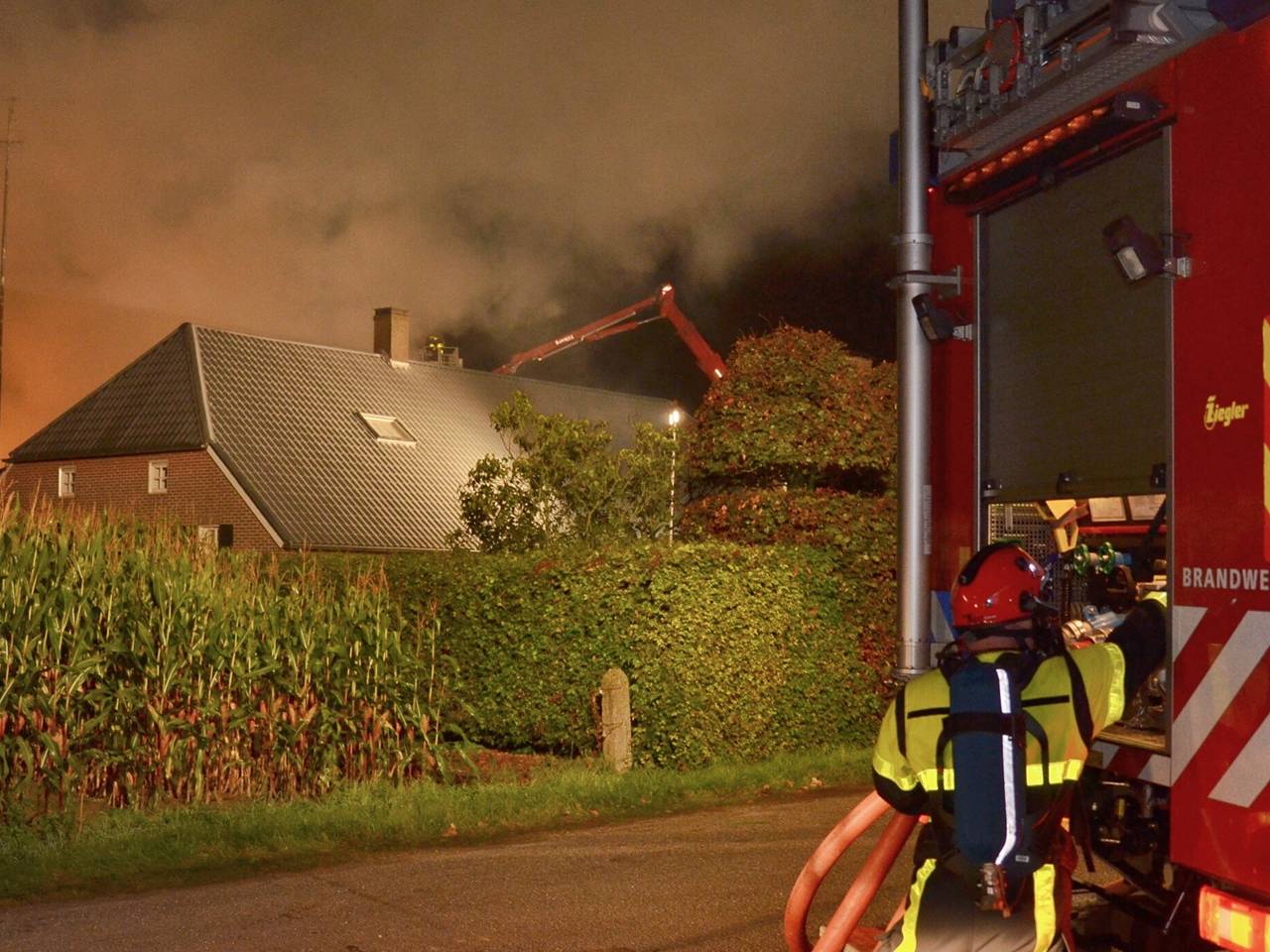 Er raakte niemand gewond bij de brand. (Foto: Jack Brekelmans)