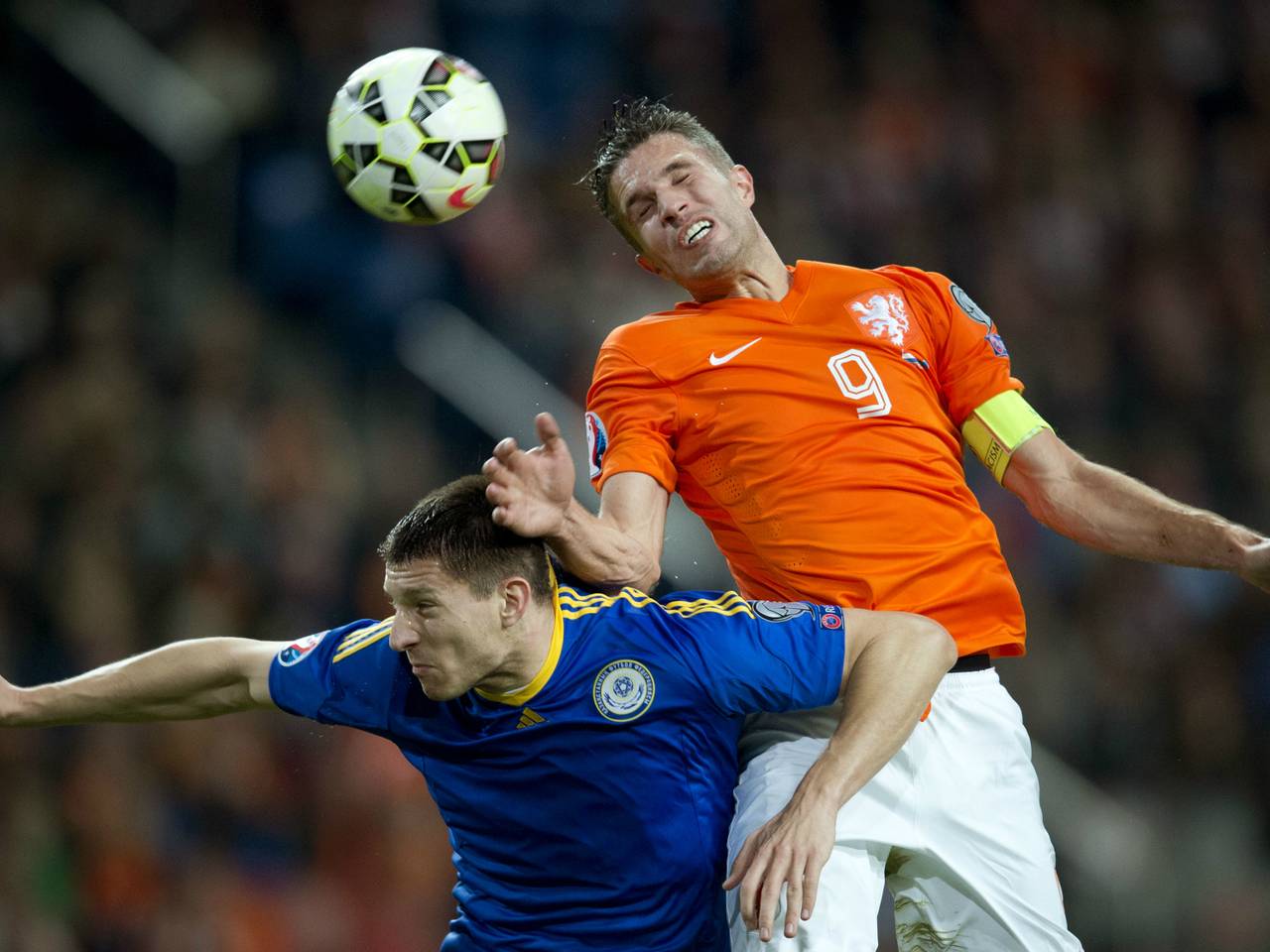 Robin van Persie deed nog zo zijn best (foto: ANP)