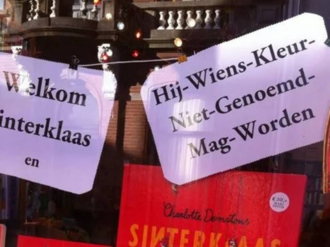 Het bewuste briefje op de winkel in Tilburg