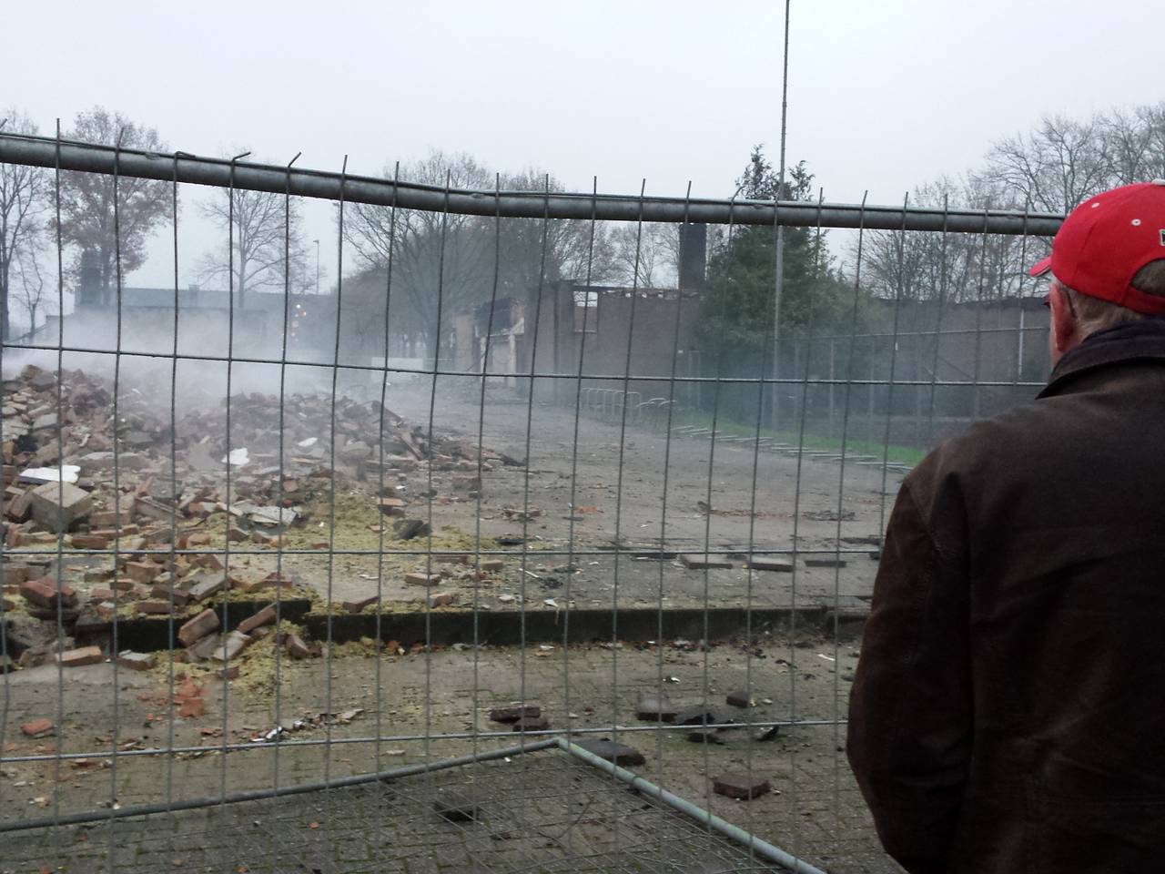 Oprichter Van Loon hoopt dat Interpolis Tennisclub snel naar nieuwe locatie kan (Foto: Ferenc Triki)