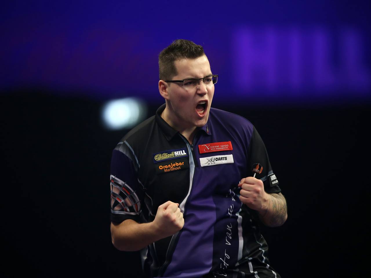 Benito van de Pas verslaat Paul Nicholson (foto: VI Images)