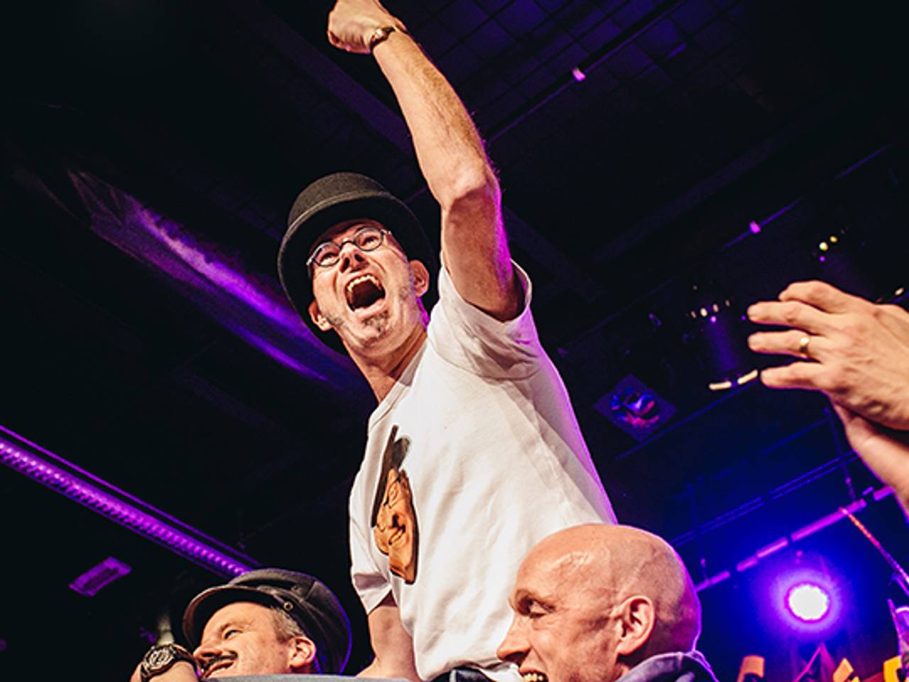 Andy Marcelissen wint finale Keiebijters Kletstoernooi