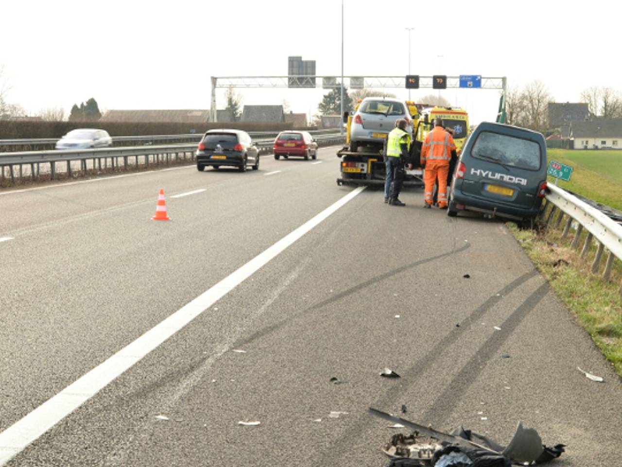 Botsing op de A27 (foto: Joes van Wanrooij / Stuve Fotografie)