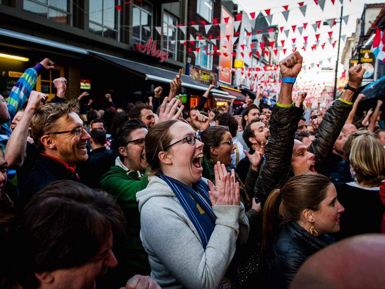 Fans van PSV zijn de dupe, meent directeur Toon Gerbrands