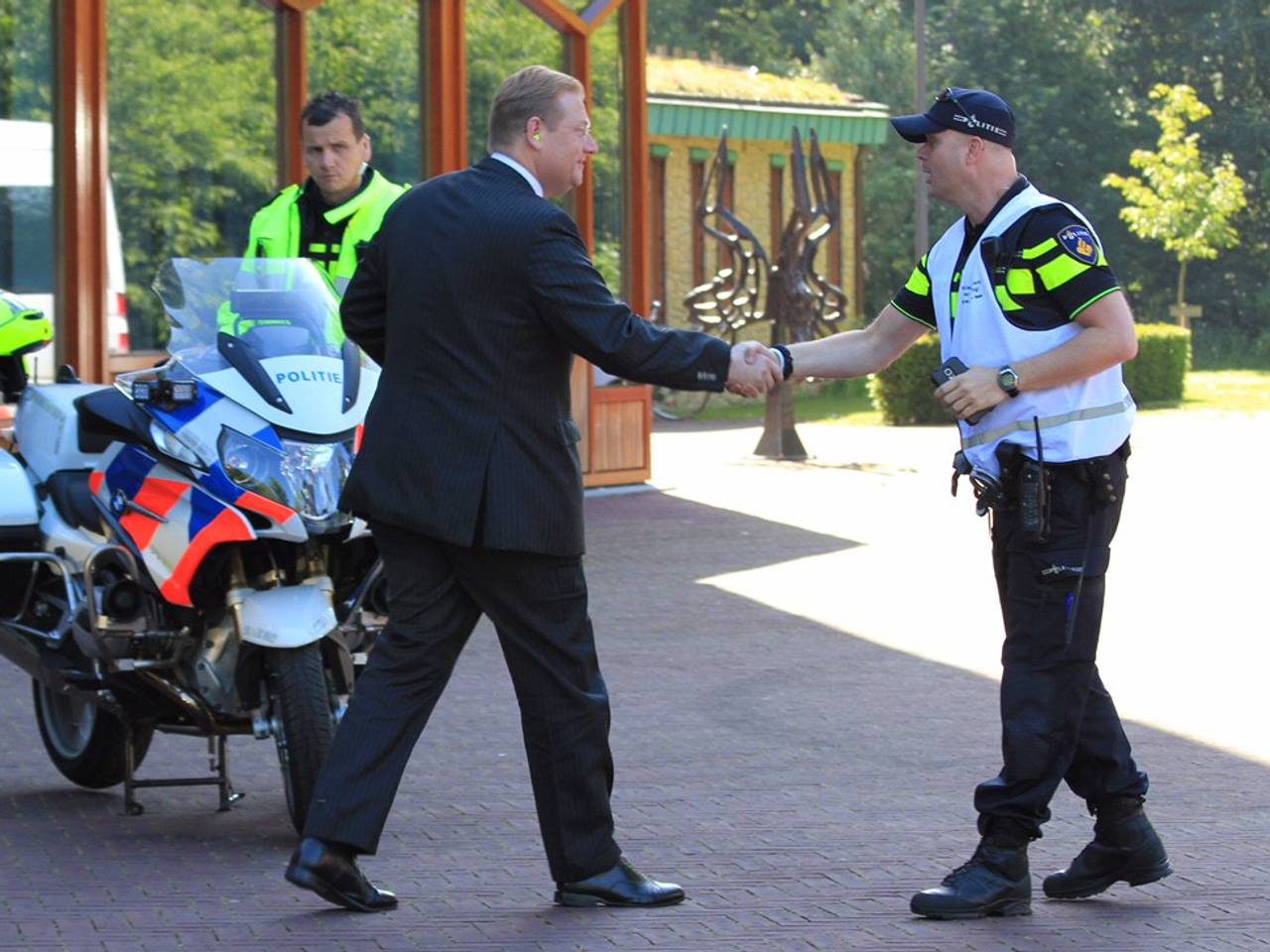 Minister Van der Steur van Veiligheid en Justitie in Sint-Michielsgestel (Foto: Bart Meesters)