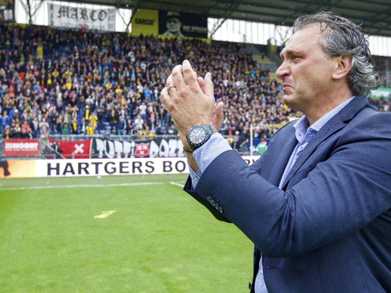 Robert Maaskant bedankt supporters (foto: VI Images)
