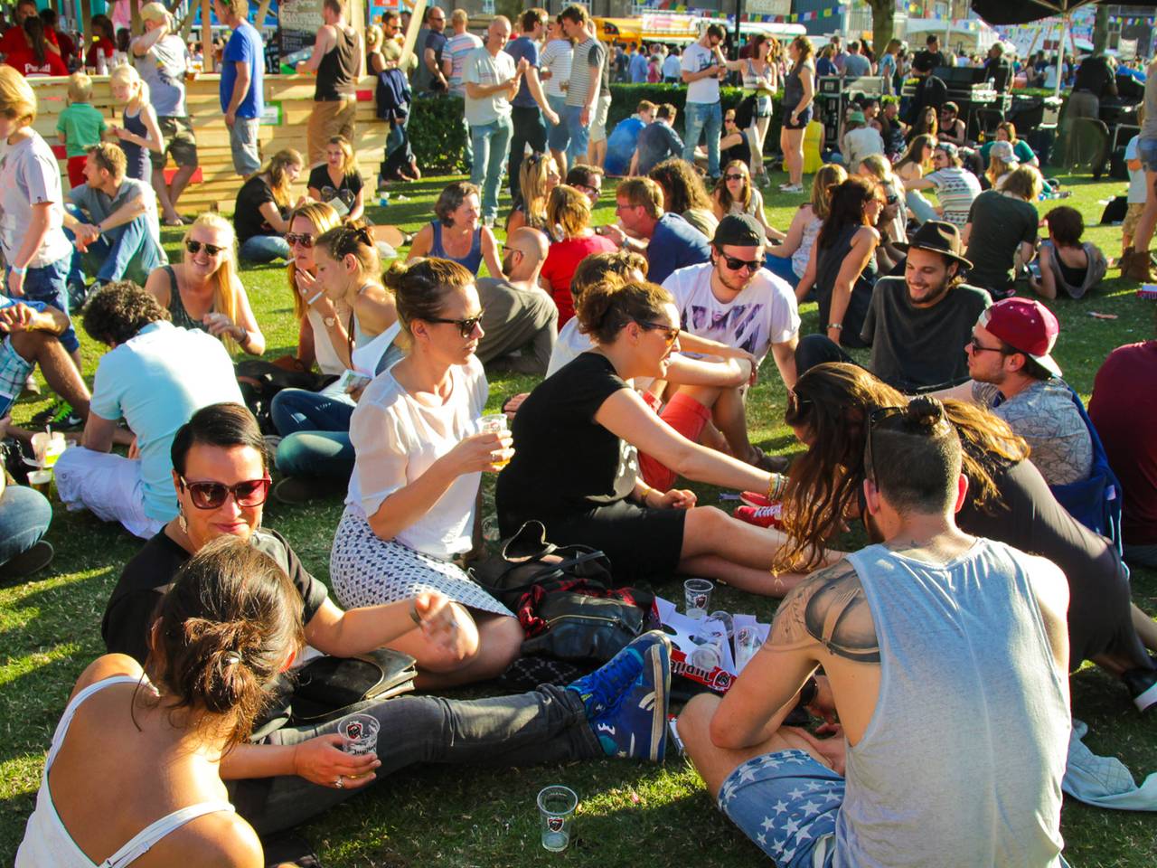 Chillen in het gras (Foto: Twan Spierts)
