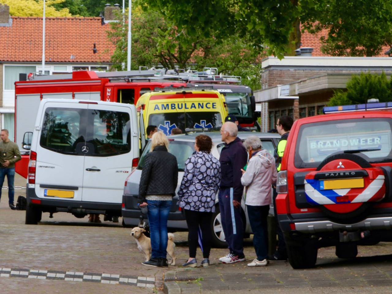 Beelden van afgezette Melis Stokelaan in Eindhoven waar mogelijk explosieven zijn gevonden