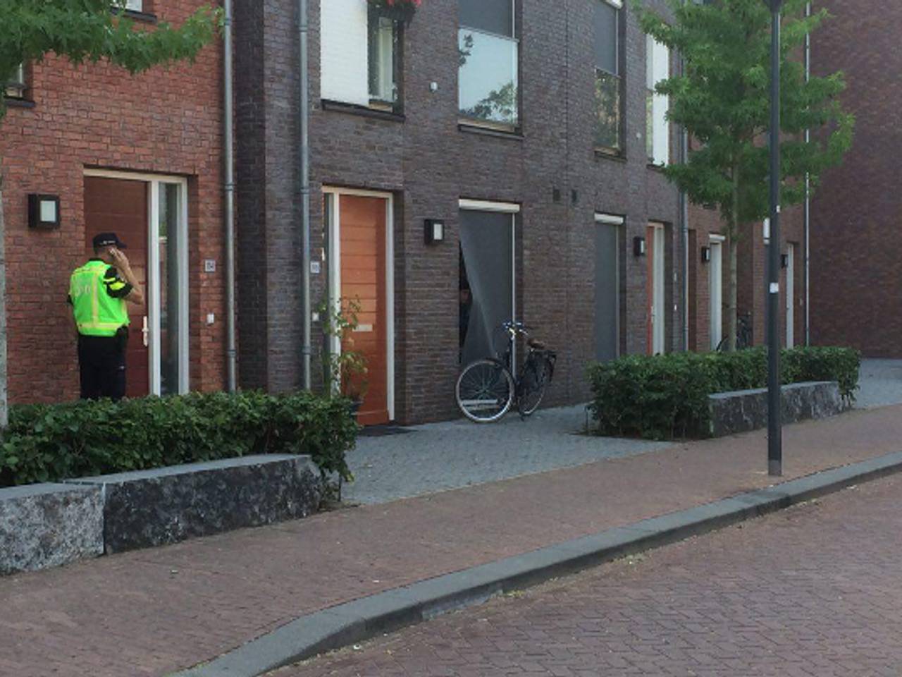 Verdacht pakketje gevonden (foto: GinoPress)