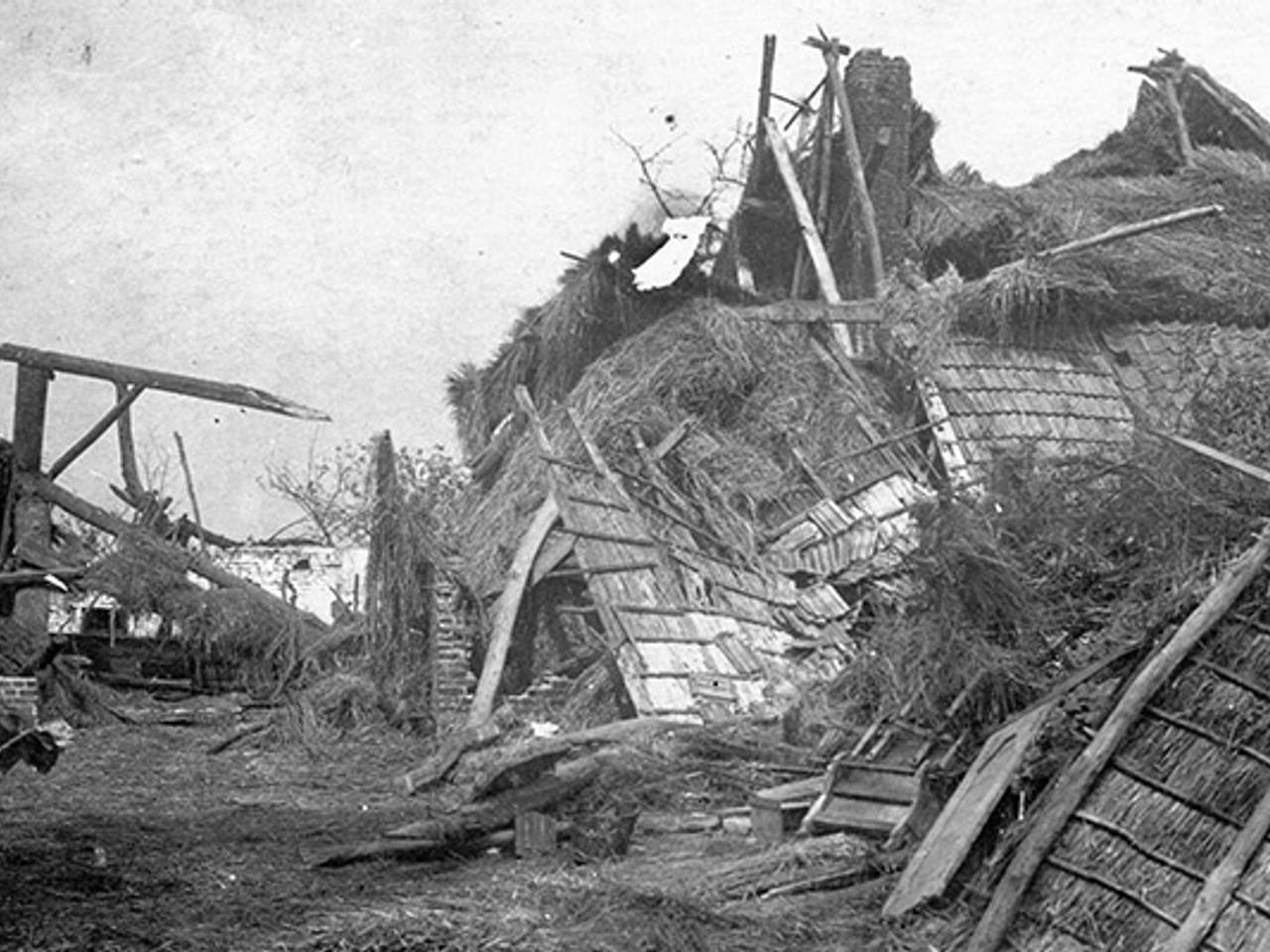 De tornado richtte veel schade aan