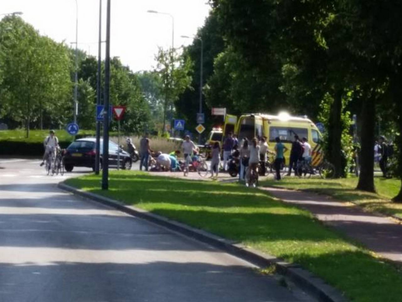 Man ernstig gewond ( foto: NoodhlpDenBosch / Twitter)