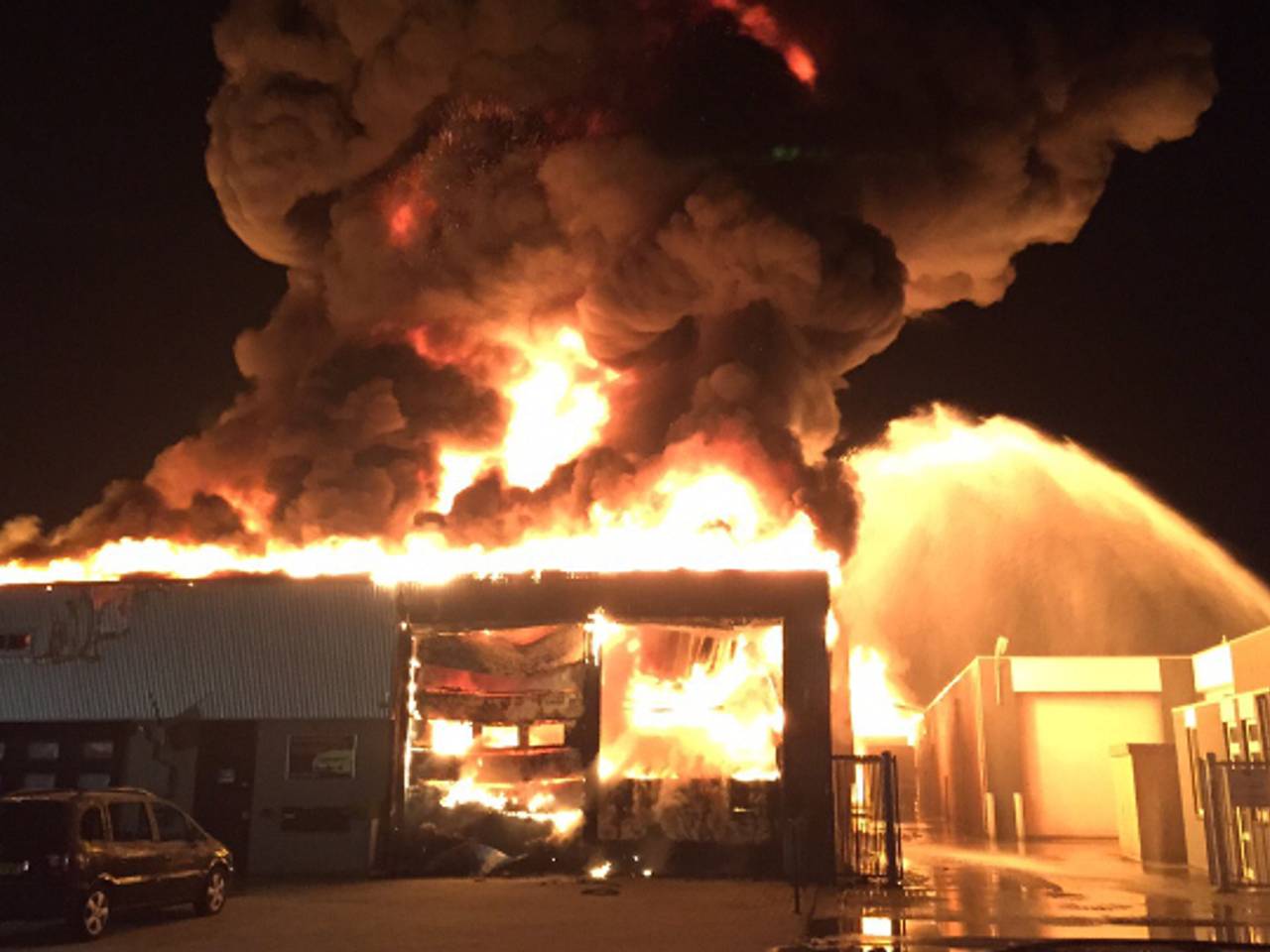 Directeur Addapt Chemicals in Helmond over zeer grote brand: 'Dit is een ramp voor mijn bedrijf'