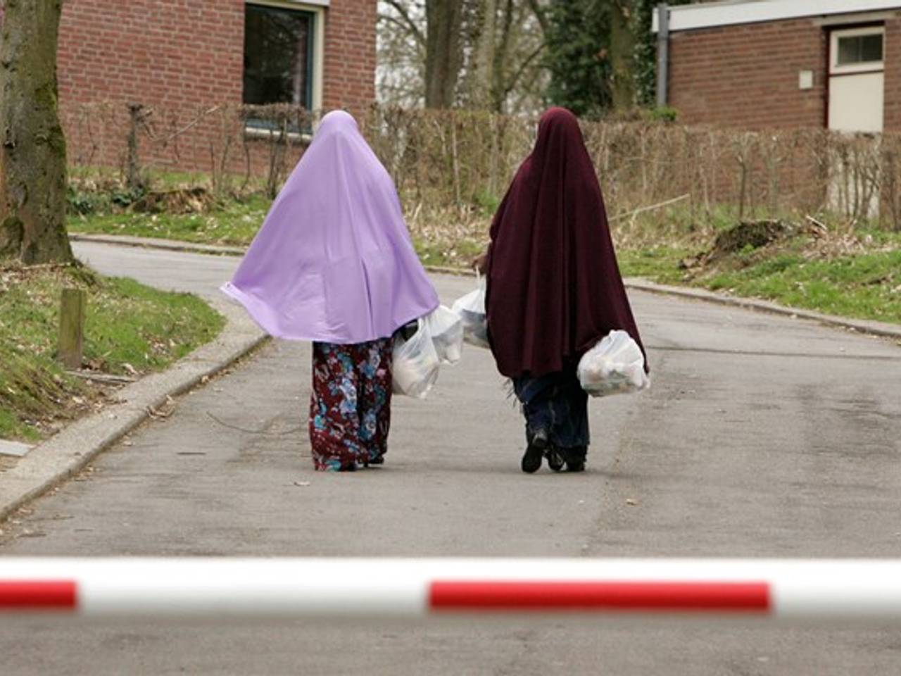 Gemeente Tilburg gaat vierhonderd vluchtelingen opvangen in voormalig woonzorgcentrum