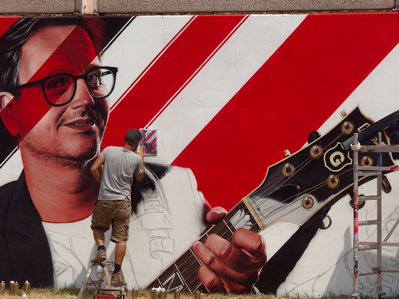 Kunst met een grote K; graffitiportret van Guus Meeuwis voor PSV