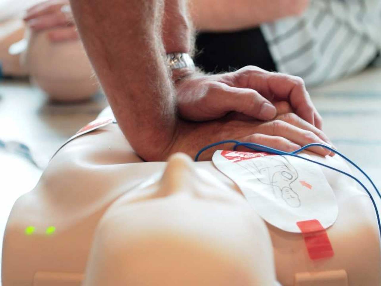 Nog te weinig mensen weten hoe ze moeten reanimeren.