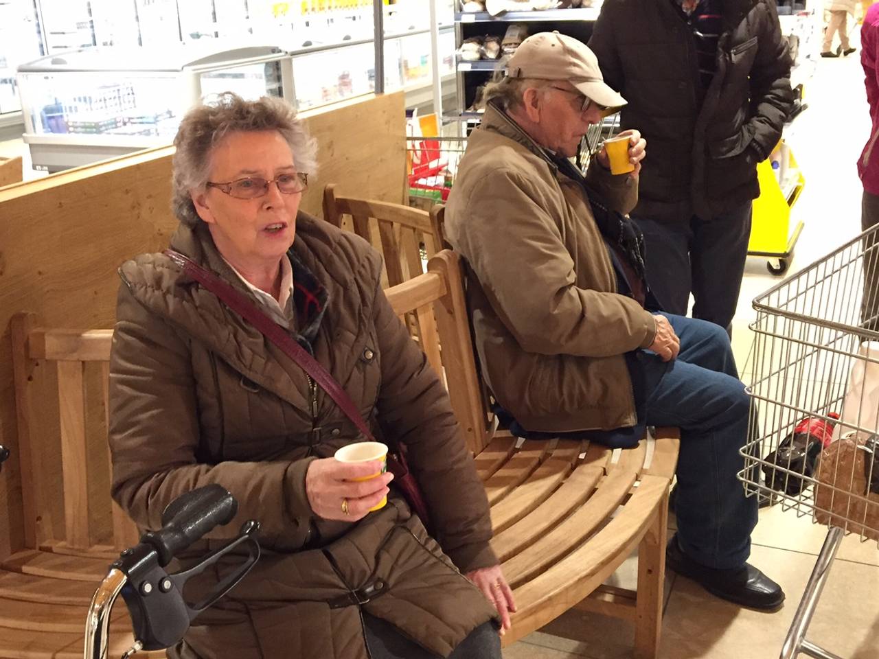 Op stap met het boodschappenbusje voor ouderen in Schijndel