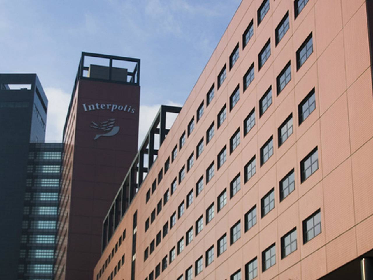 De lijnen bij Interpolis staan roodgloeiend.