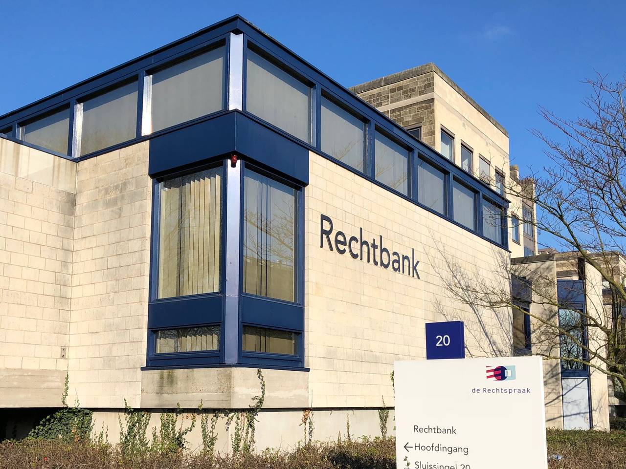 De rechtbank in Breda (Foto: René van Hoof)