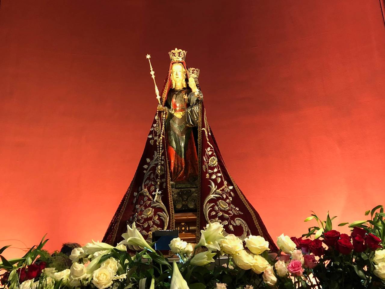 Het beeld van Zoete Lieve Vrouw in de kapel in de Sint-Jan