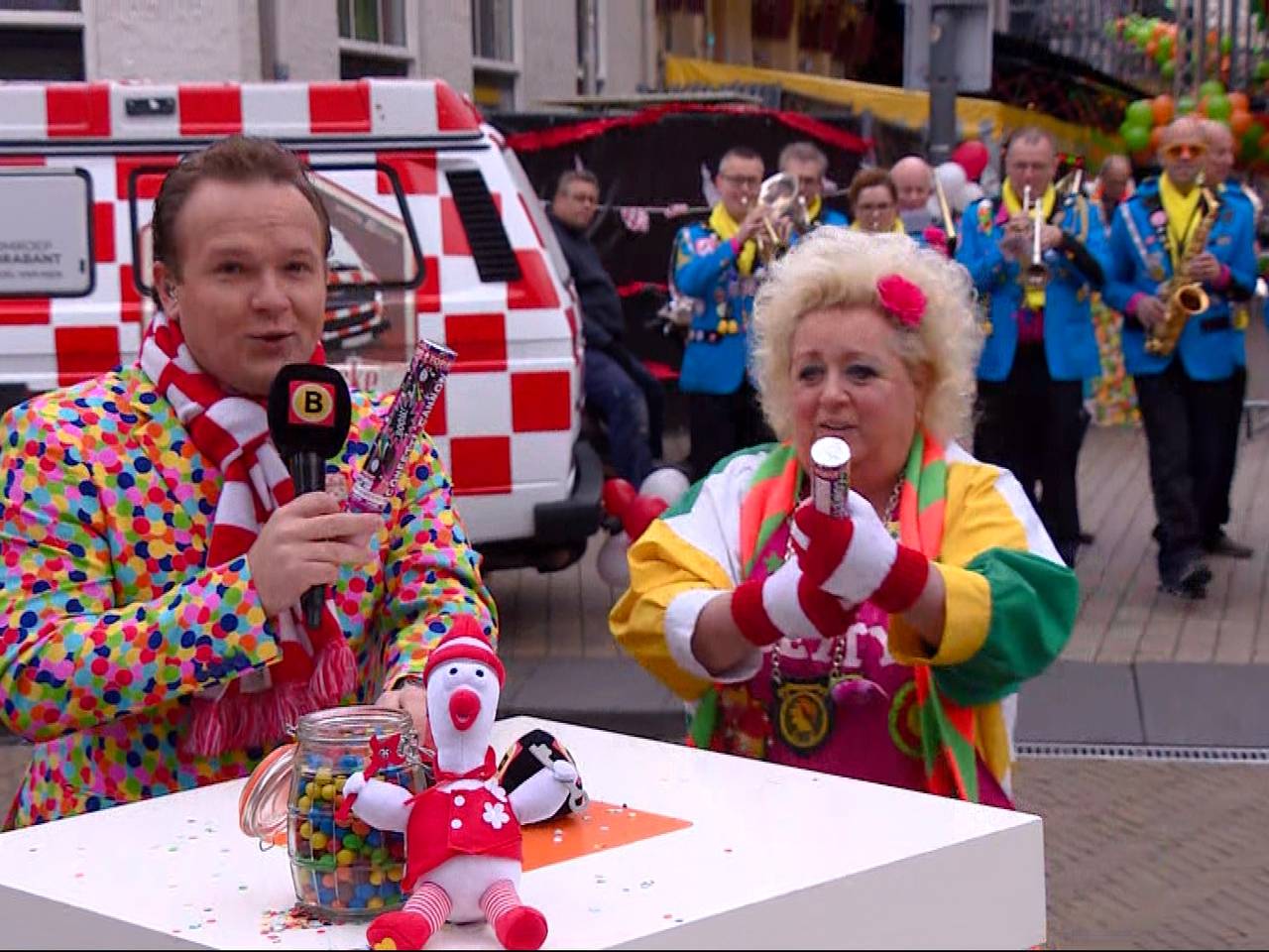 Jordy en Betty trapten het carnavalsseizoen af in Tilburg.