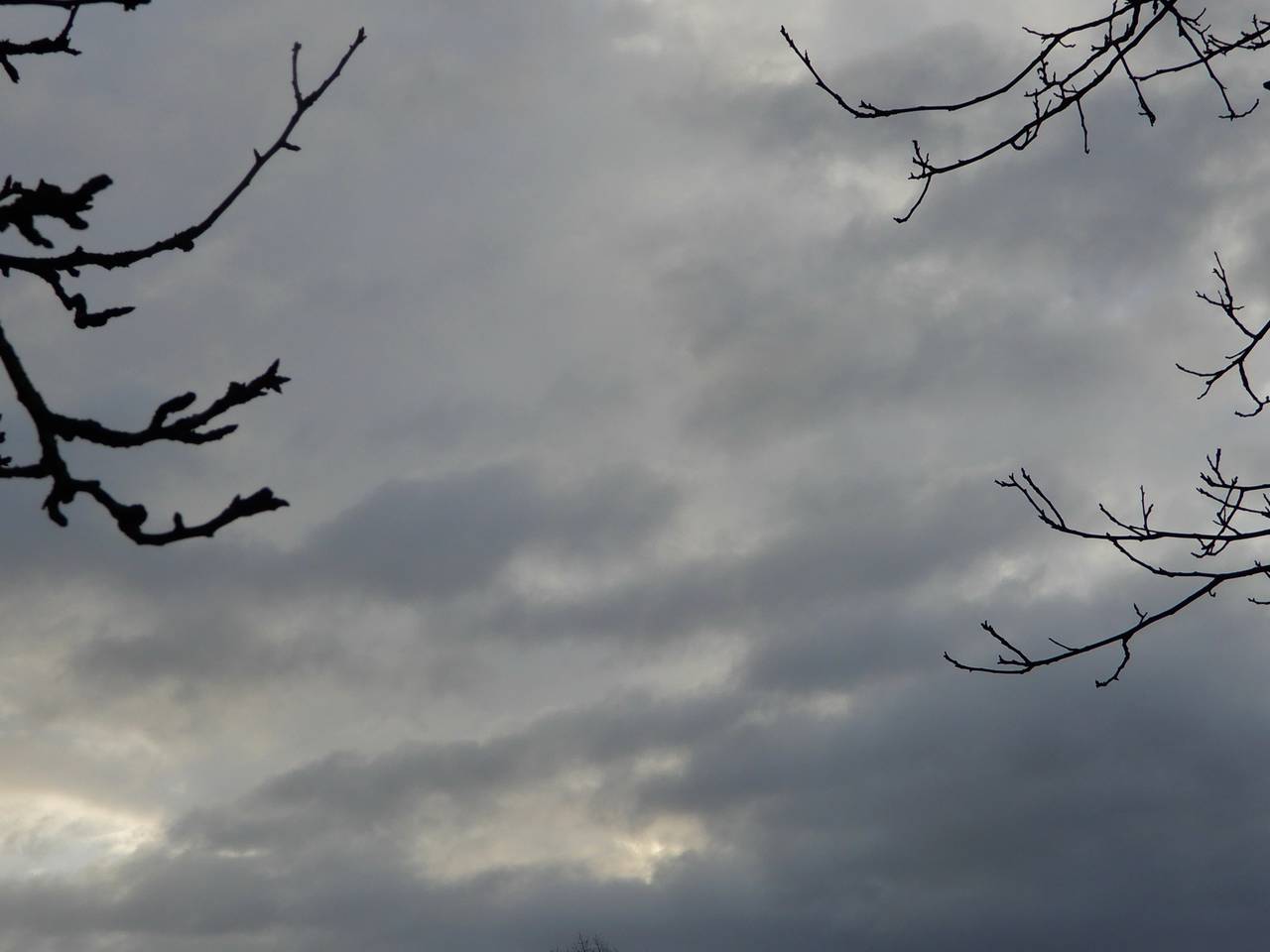 Donkere wolken in Oirschot. (Foto: Peter van der Schoot)