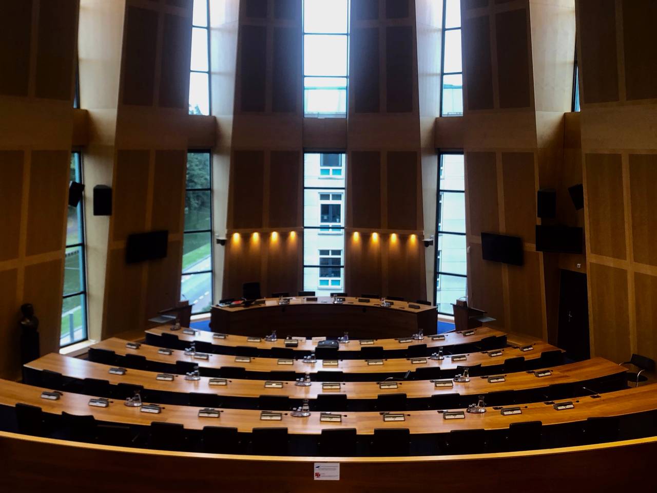 https://api.omroepbrabant.nl/img/f/$width$/$height$/0.5/0.5/bWVkaWEvcHJvZC8zMDYyMjg1LmpwZz9zdj0yMDE5LTA3LTA3JnN0PTIwMjAtMDEtMDFUMDAlM0EwMCUzQTAwWiZzZT0yMDQwLTAxLTAxVDAwJTNBMDAlM0EwMFomc3I9YiZzcD1yJnNpZz1tOGpaZVQlMkYwVTRjQk01WEtzRTVsQ0w2SUNGcWdZMzFpcEpjekF2TyUyRjIzdyUzRA==