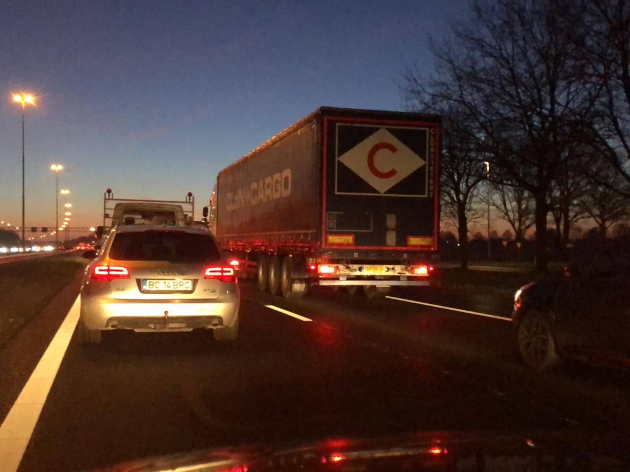 De vertraging op de A58 bedraagt meer dan een uur