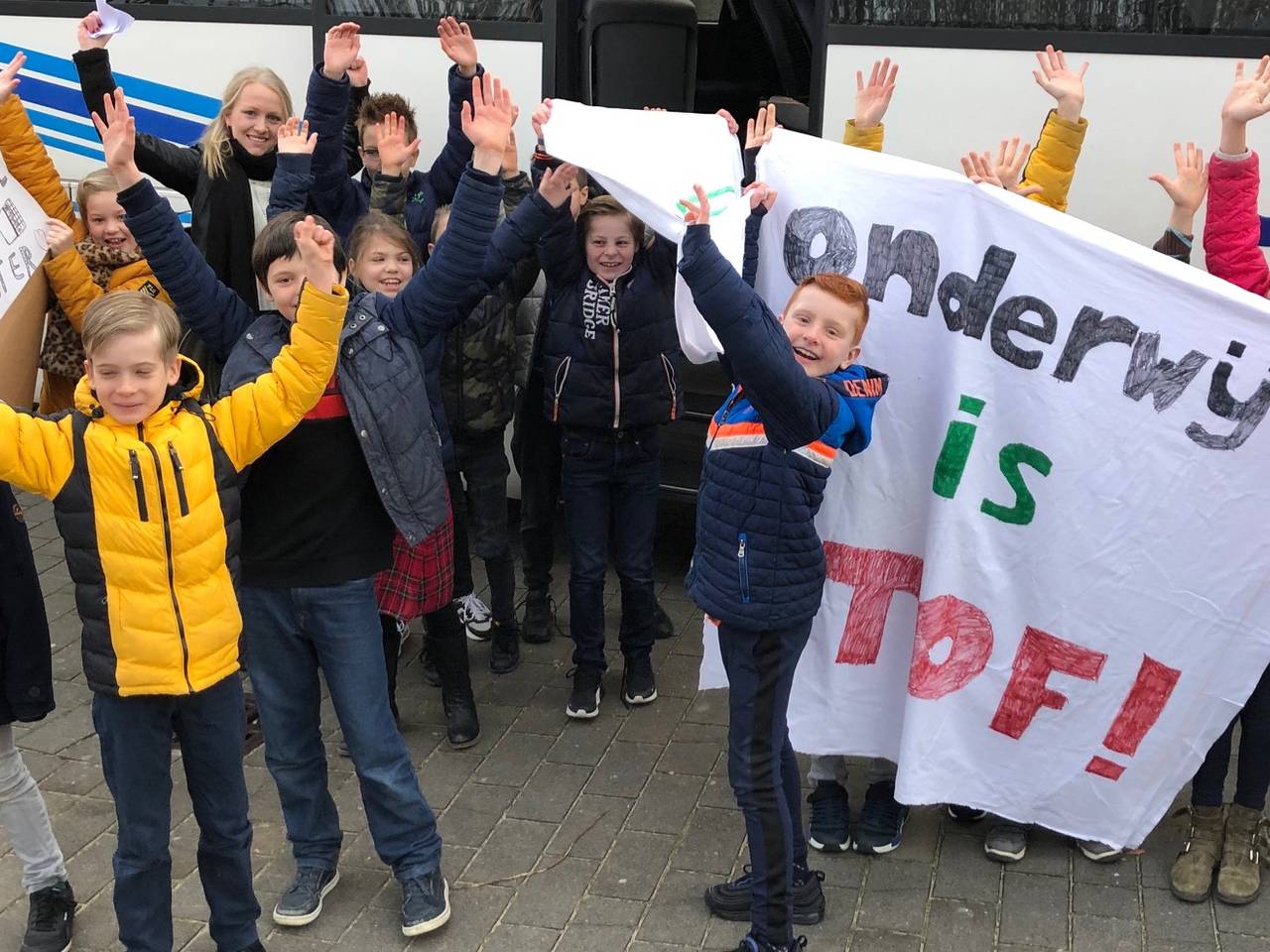 Juf Roos en haar leerlingen voeren actie