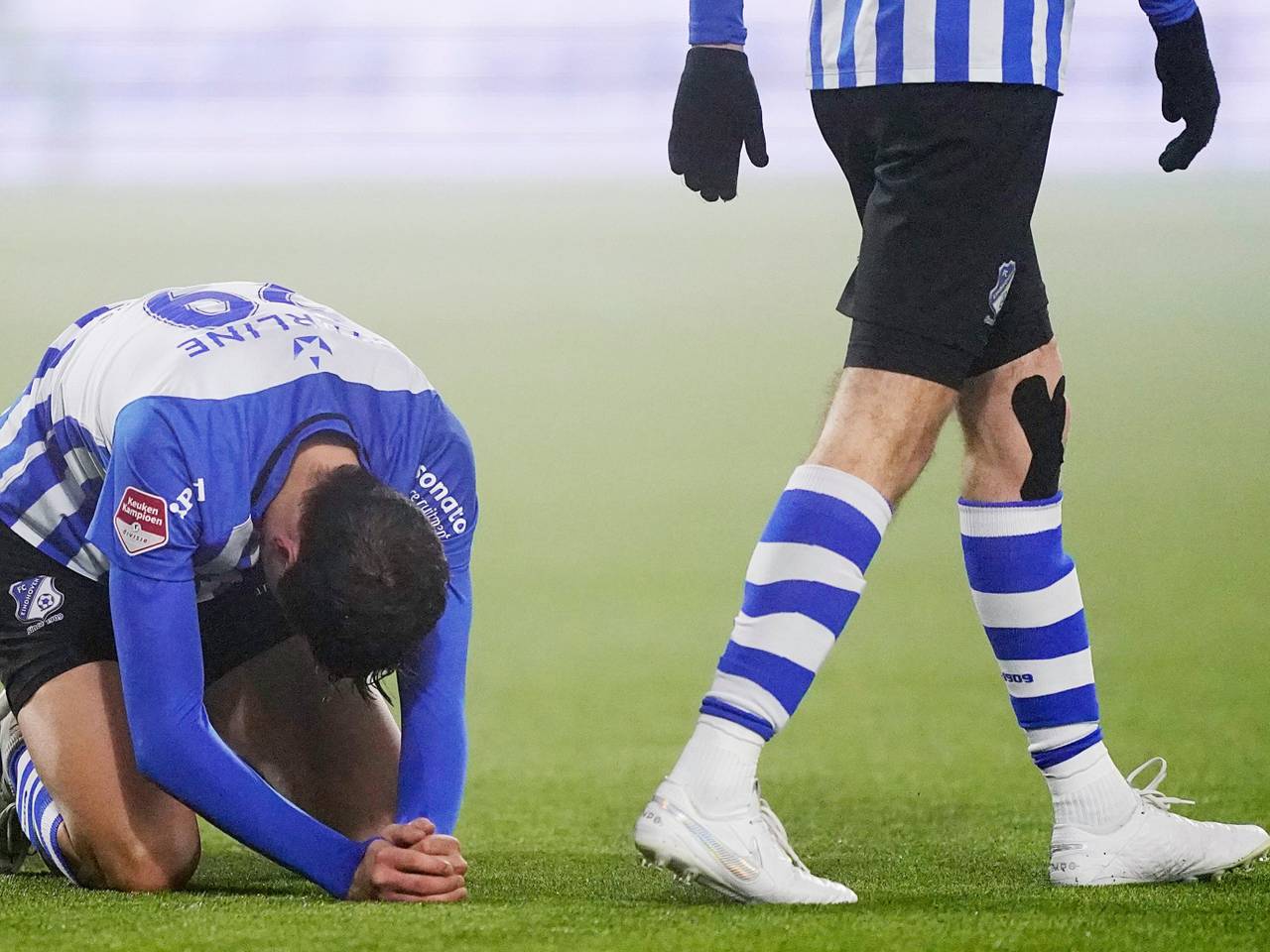 Teleurstelling bij FC Eindhoven na de nederlaag tegen FC Utrecht (foto: Hollandse Hoogte).
