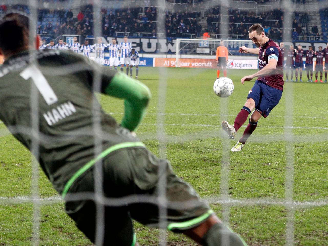 Freek Heerkens miste de eerste strafschop van Willem II. (Foto: Hollandse Hoogte)
