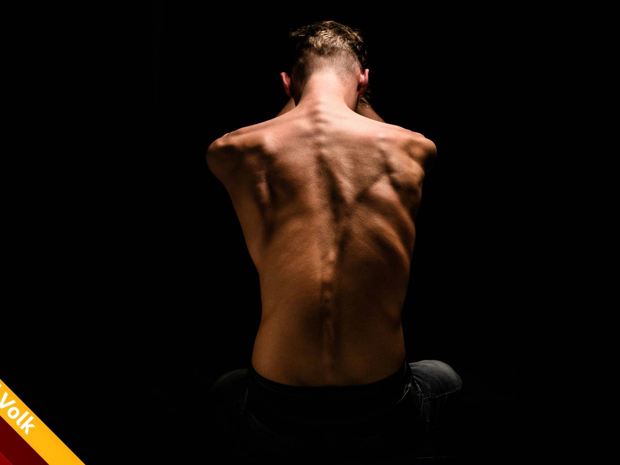 Max heeft scoliose, daardoor staat zijn ruggengraat in een S-vorm