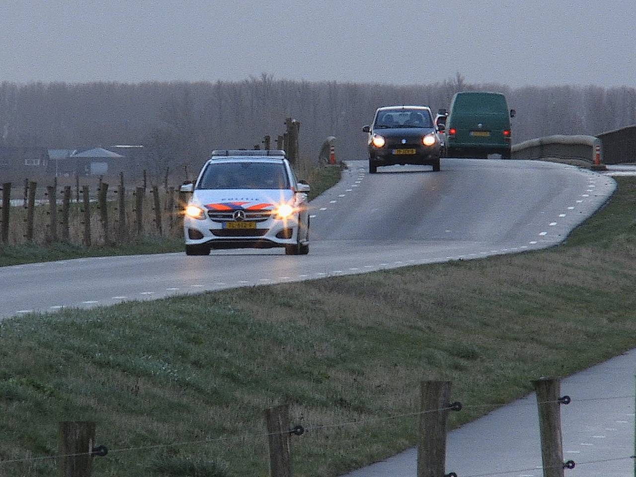 Politie en Staatsbosbeheer surveilleren extra in Biesbosch om gevluchte dieren te beschermen