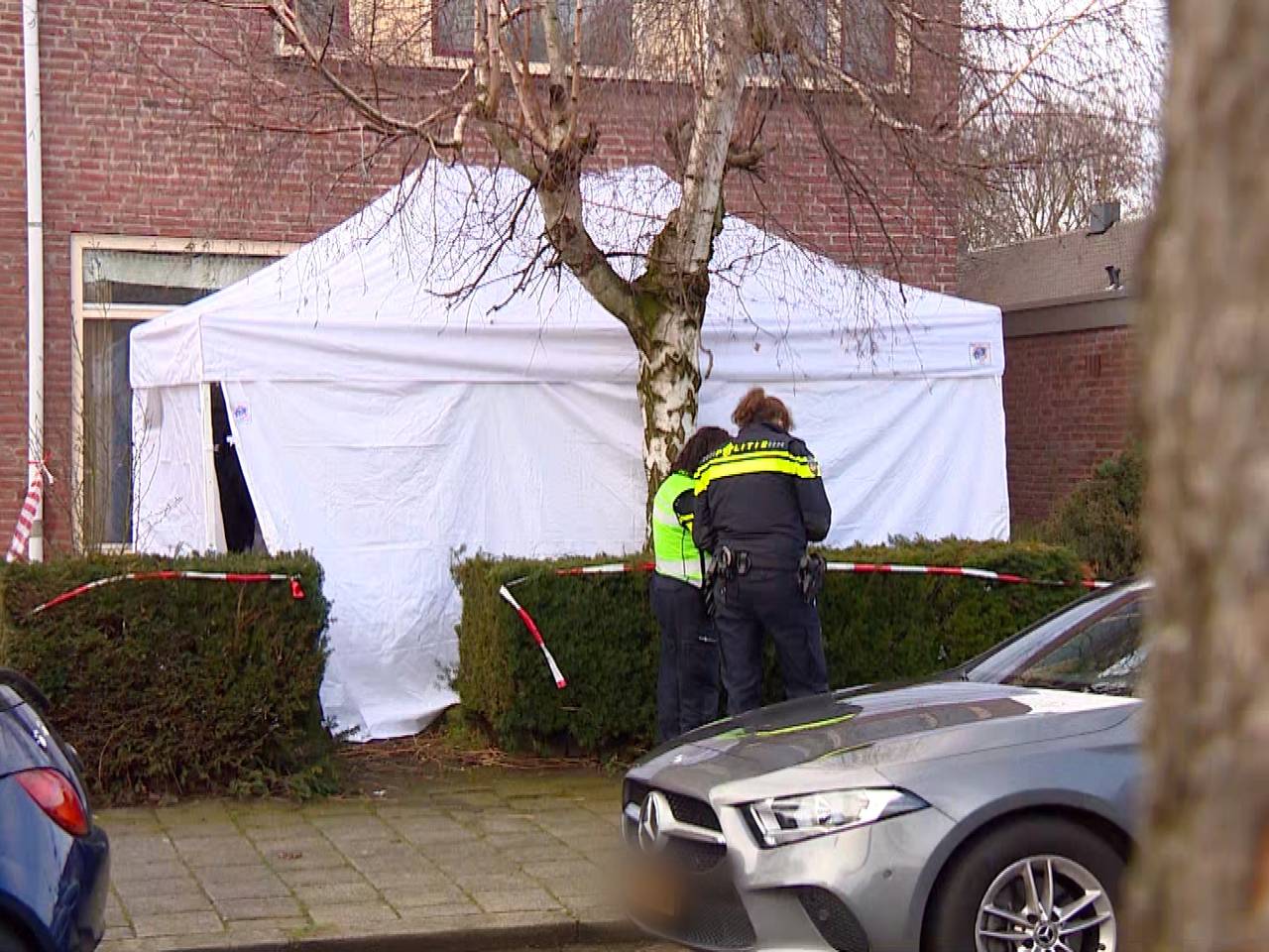Onderzoek bij de woning in Eindhoven.
