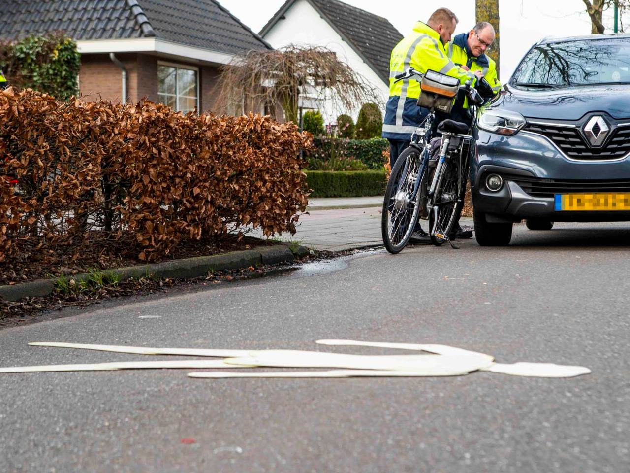 Het ongeval vond plaats op de Sterkselseweg in Heeze (Foto: Dave Hendriks).