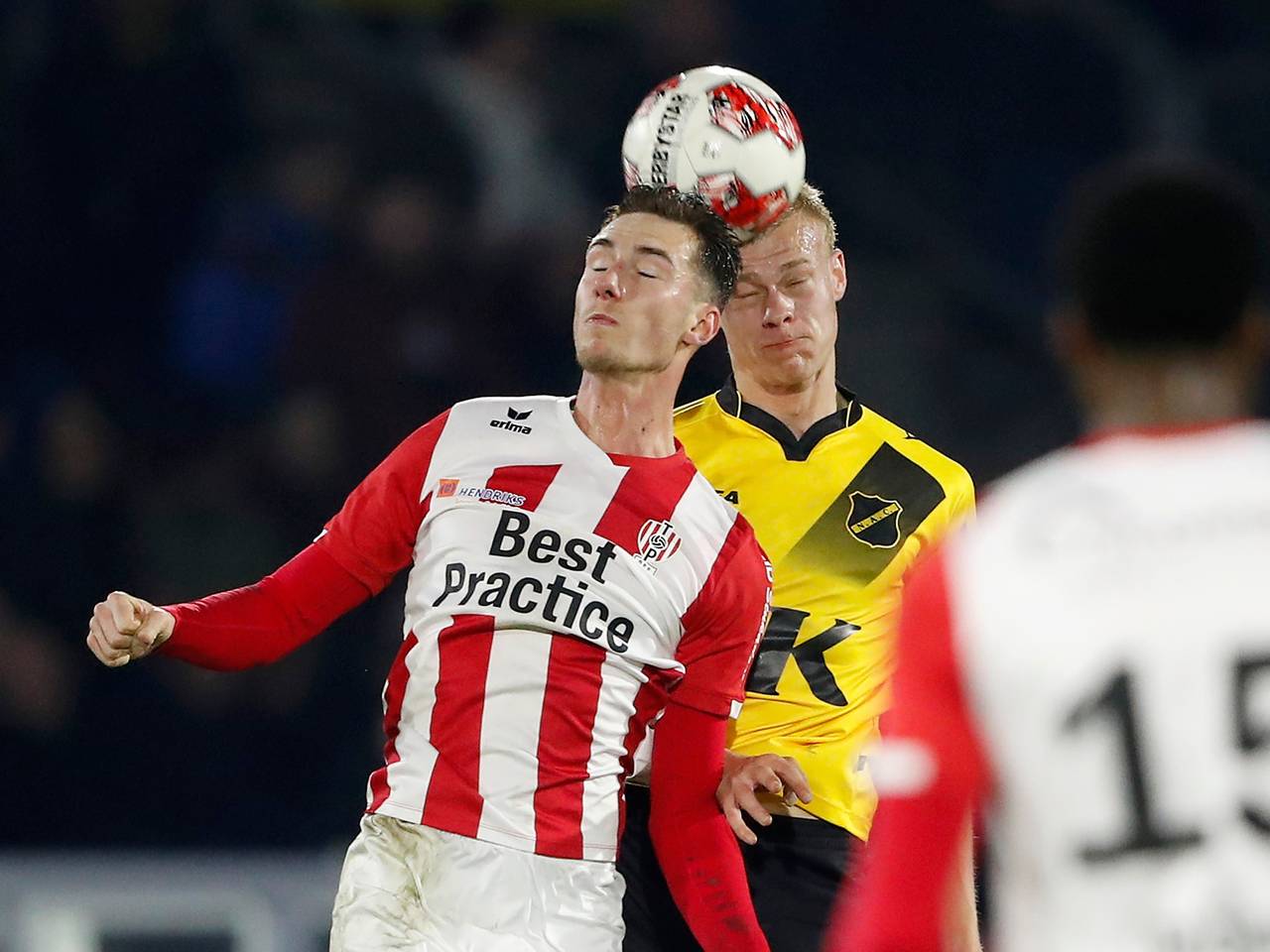 Dennis van der Heijden bij zijn TOP Oss-debuut tegen NAC (foto: Hollandse Hoogte).