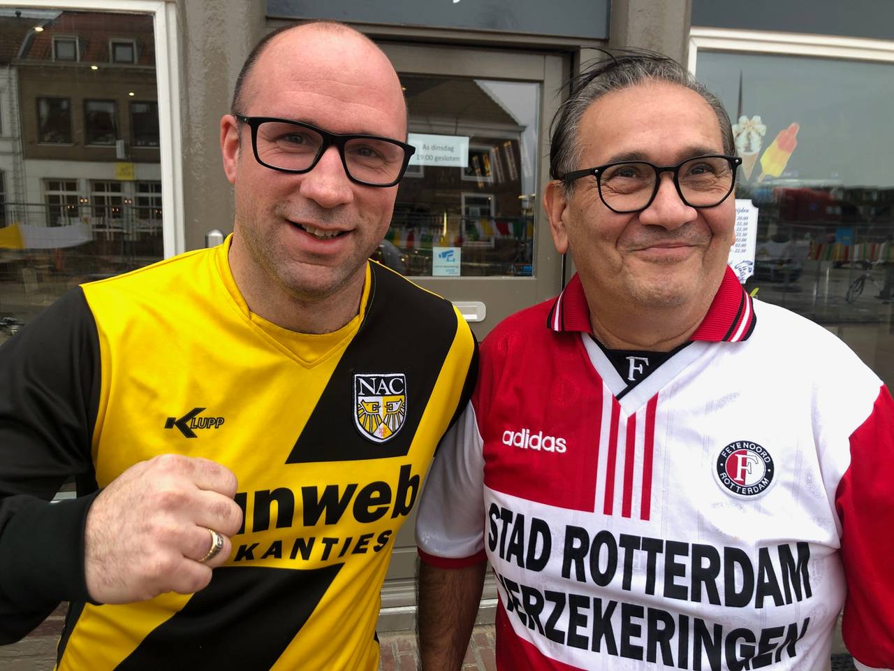 Tweespalt in Zevenbergse cafetaria door halve finale Feyenoord-NAC.