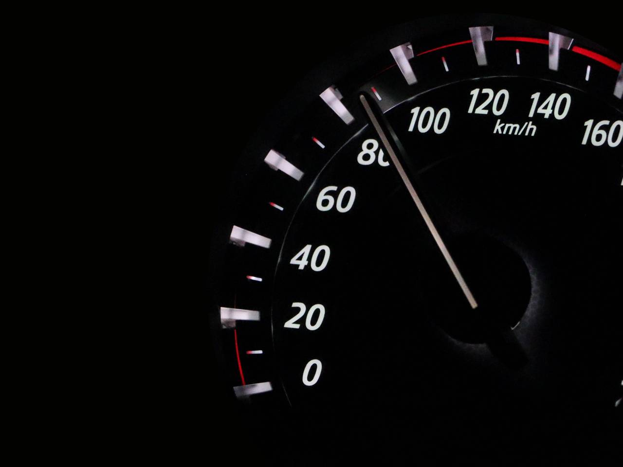 De mannen trapten het gaspedaal flink in.