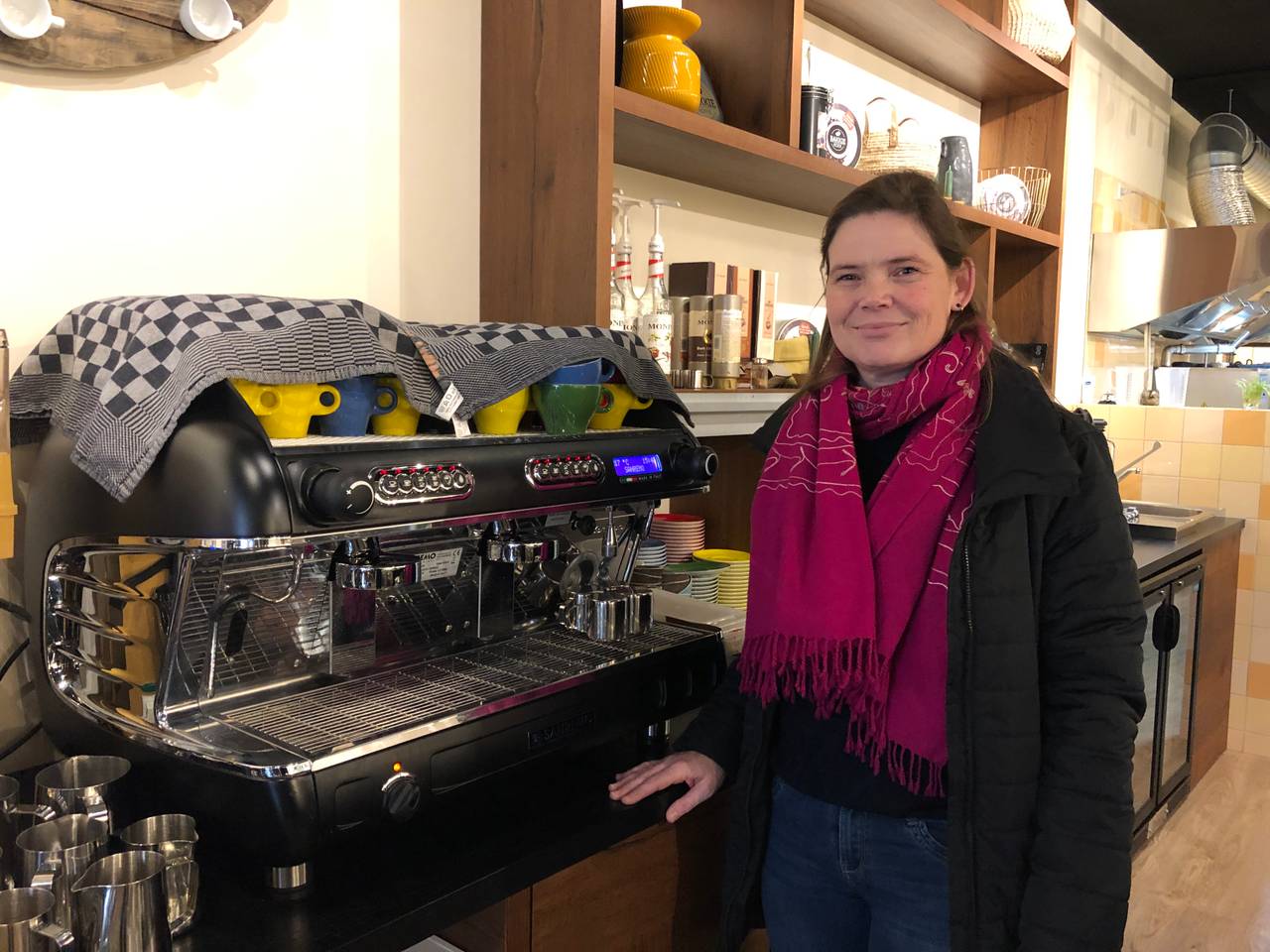 Jolanda is verkouden, net als haar zes werknemers (foto: Imke van de Laar)