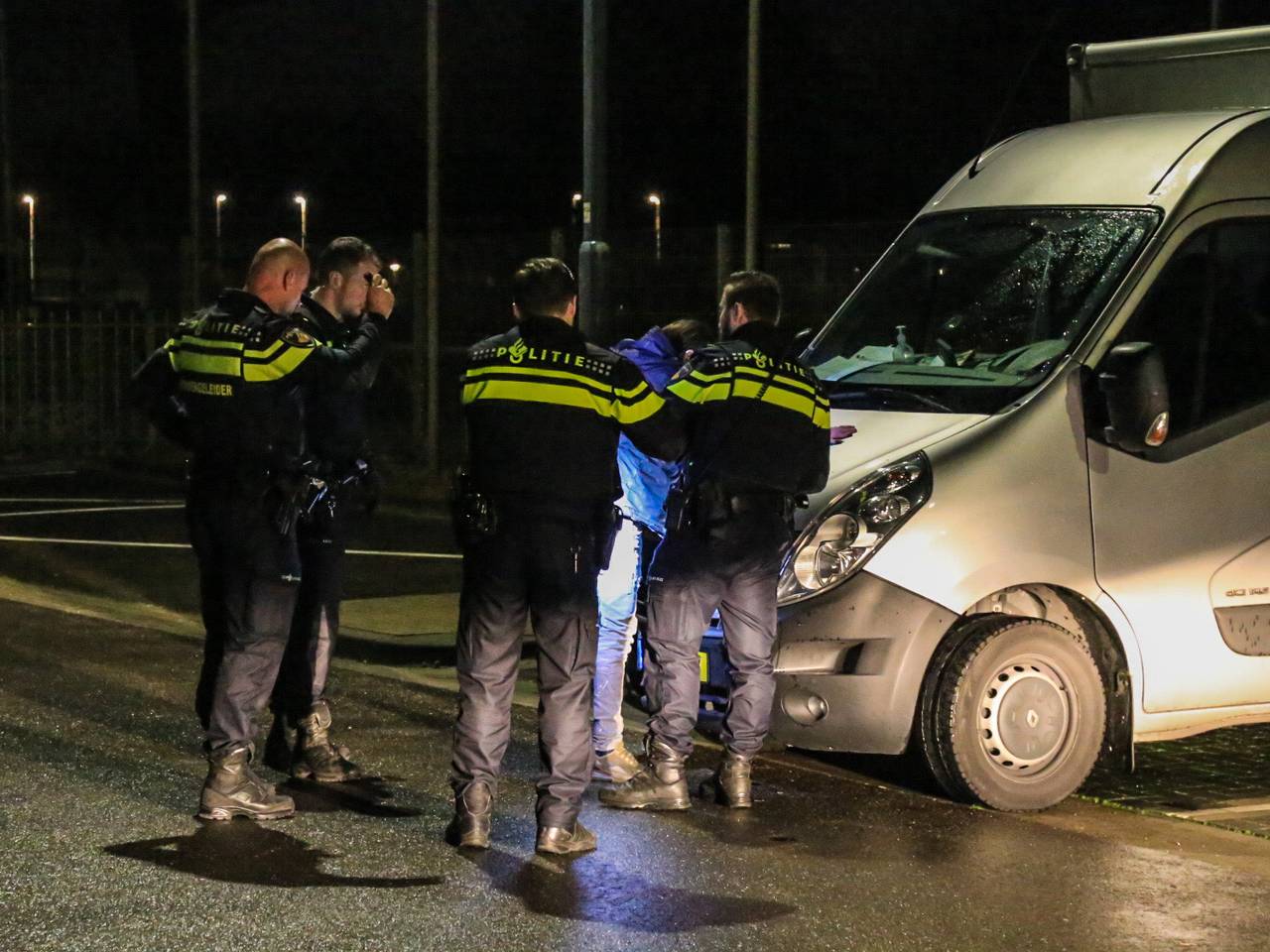 Eén jongen is gearresteerd. (Foto: Harrie Grijseels/SQ Vision Mediaprodukties)