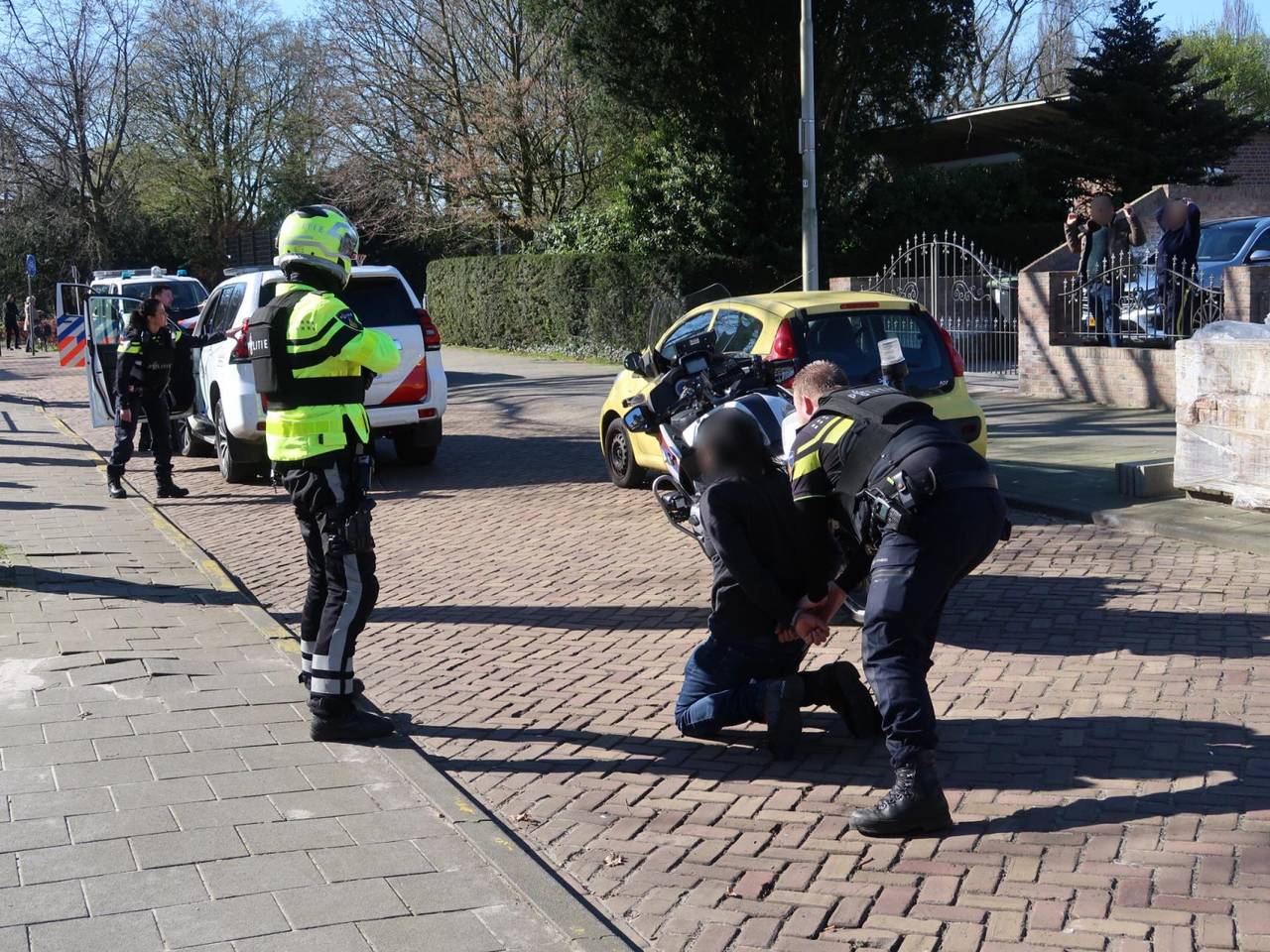 De man is aangehouden. (Foto: SQ Vision Mediaprodukties)