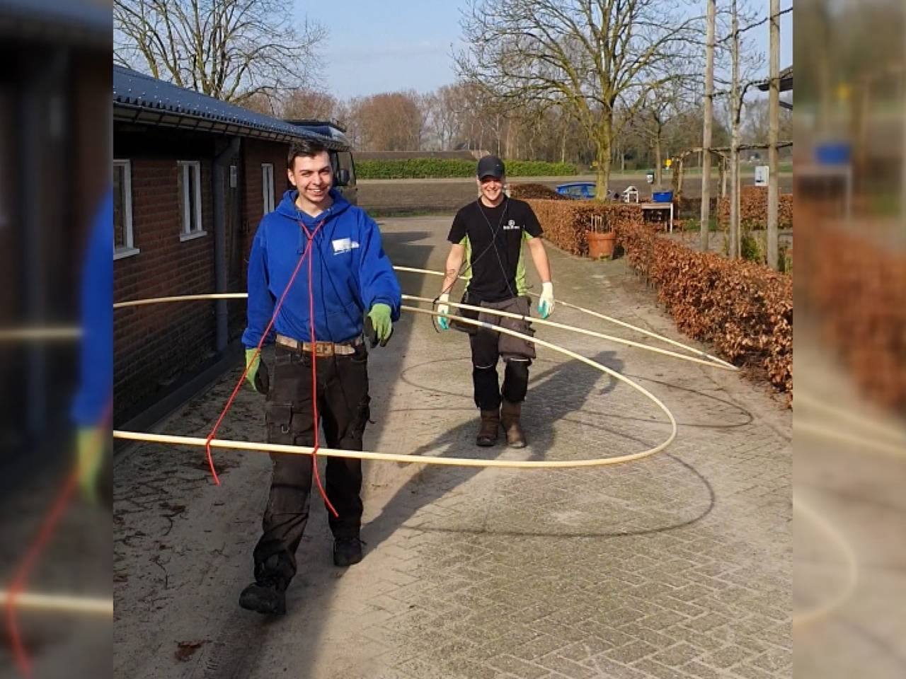 Een bijzondere wijze afstand van elkaar nemen.