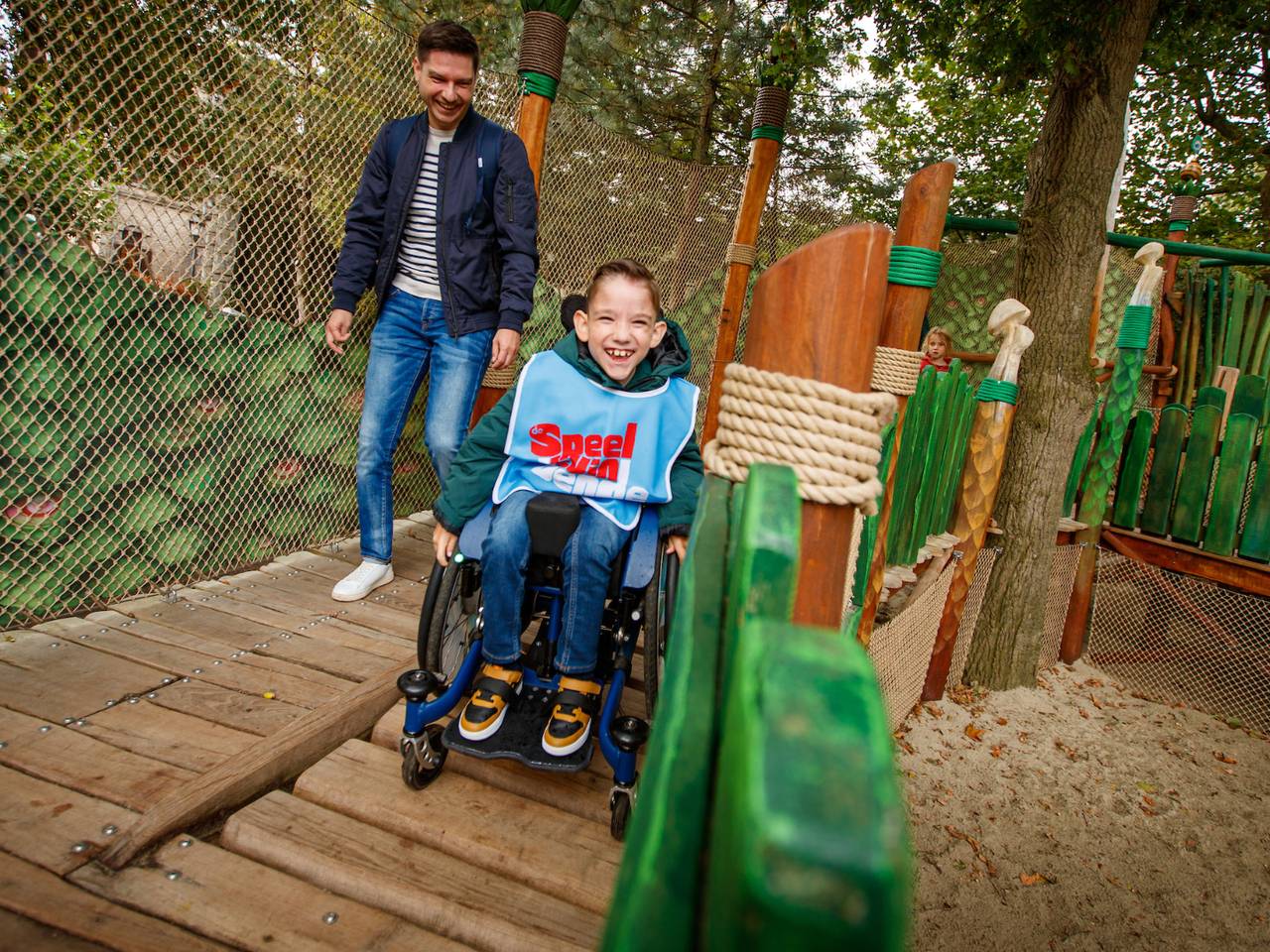 Duncan op het vlonderpad (foto: Efteling)