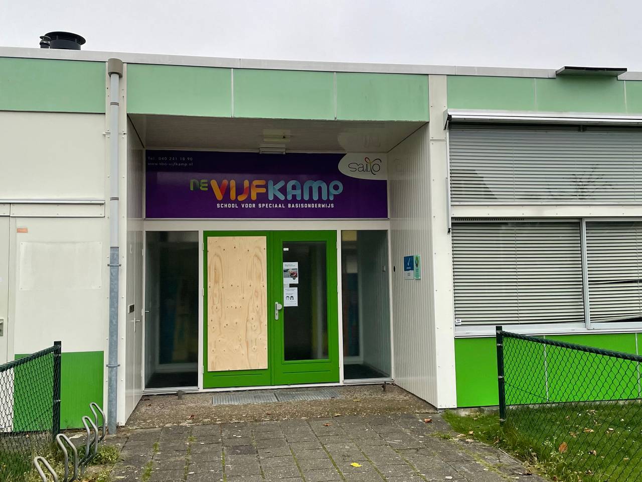 Basisschool De Vijfkamp na de brand.