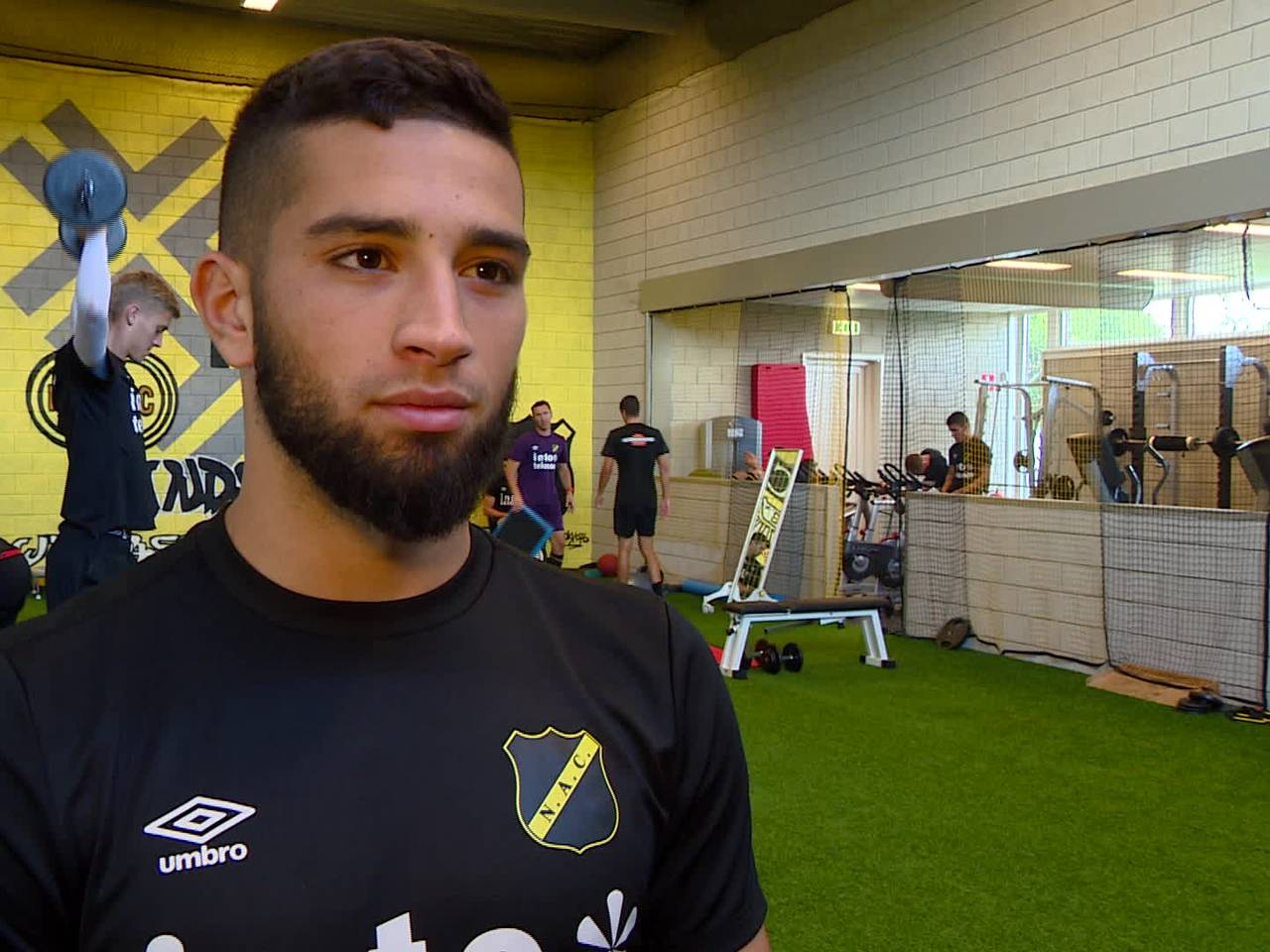 Geblesseerde NAC-speler Adnane Tighadouini positeif gestemd over inzetbaarheid tegen FC Twente