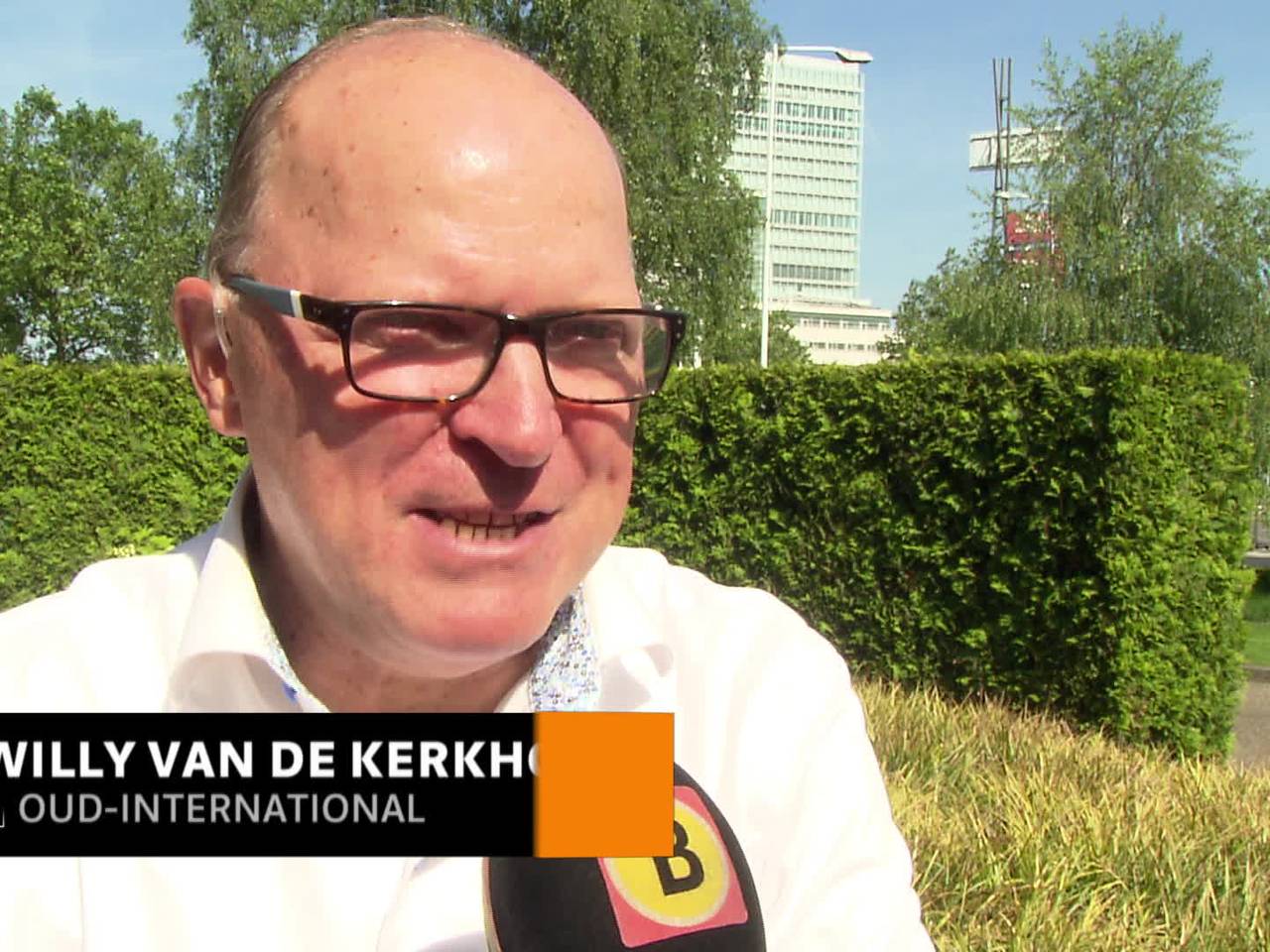 'Zonder Oranje heb je er helemaal geen benul van dat een EK begint', Willy van de Kerkhof, Sjoerd Mossou en Paul Post over start toernooi