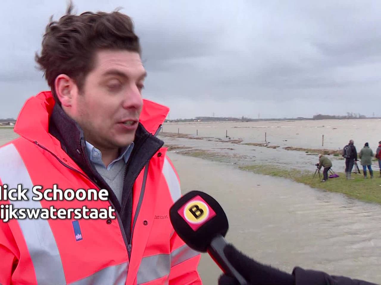 Unieke beelden, de Noordwaardpolder in de Biesbosch bij Werkendam loopt vol