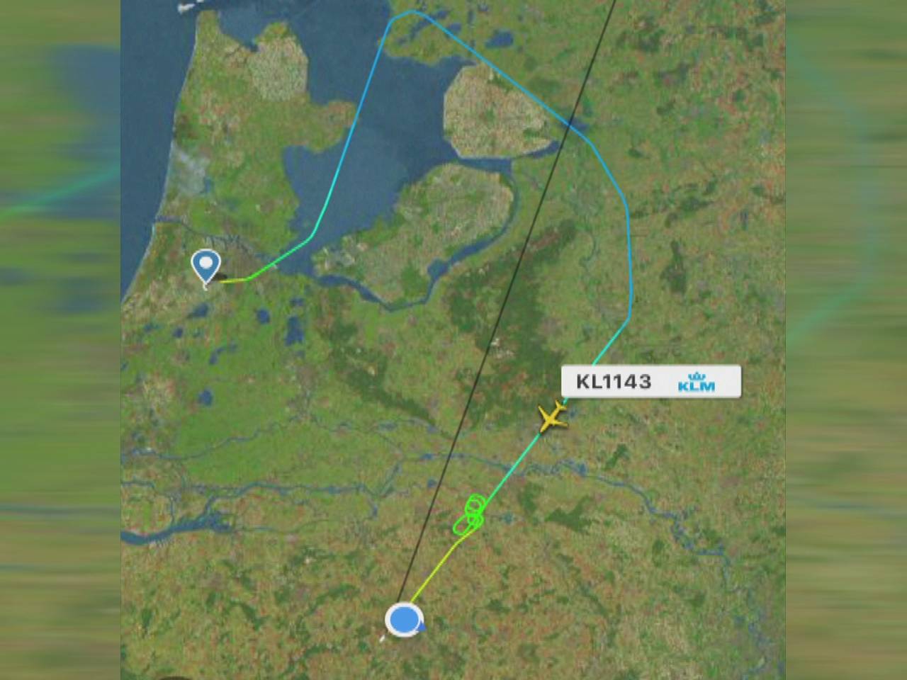 KLM-toestel krijgt problemen op weg naar Oslo en komt uit in Eindhoven