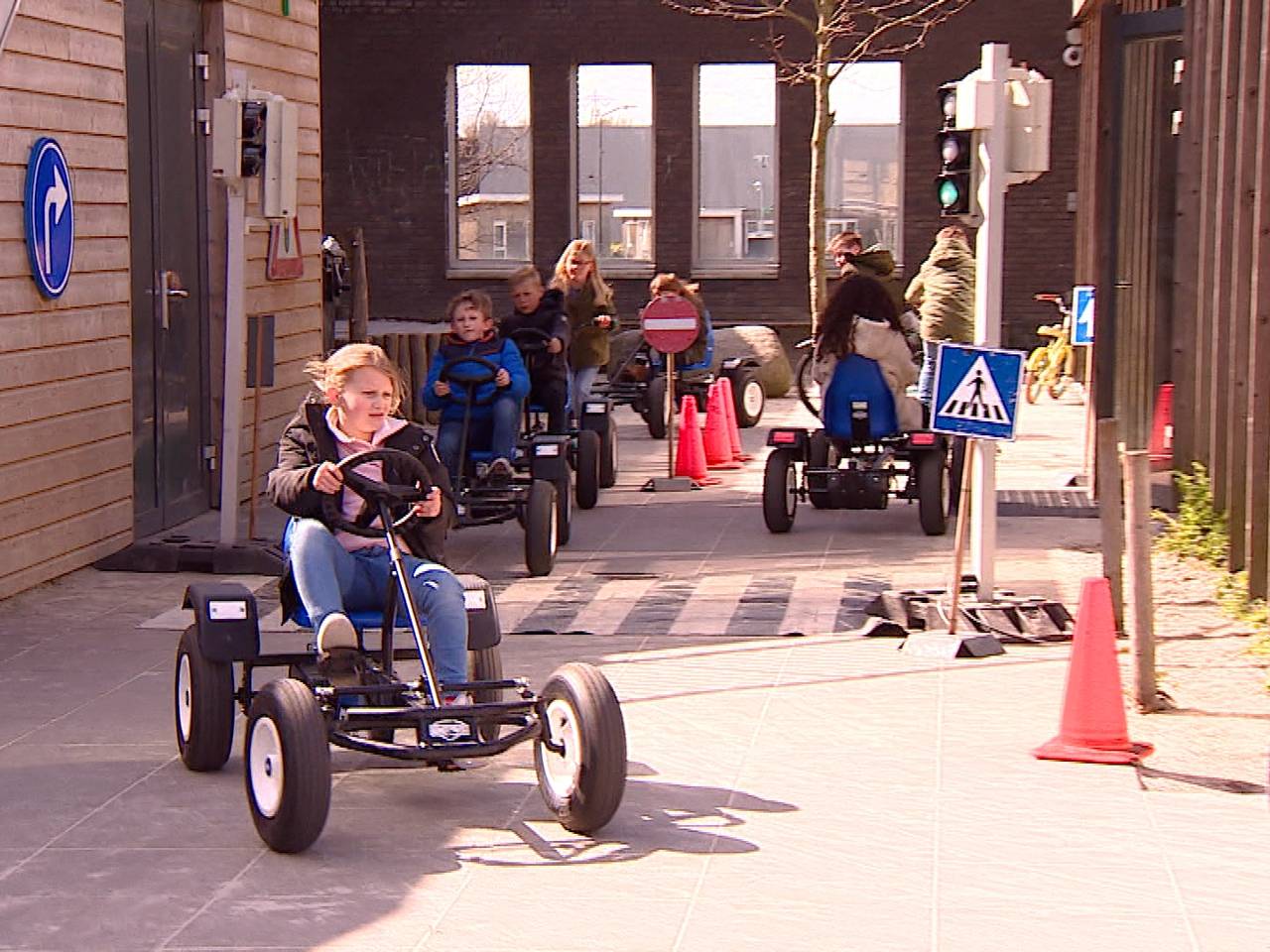 Buiten les, da's beter dan binnenzitten!