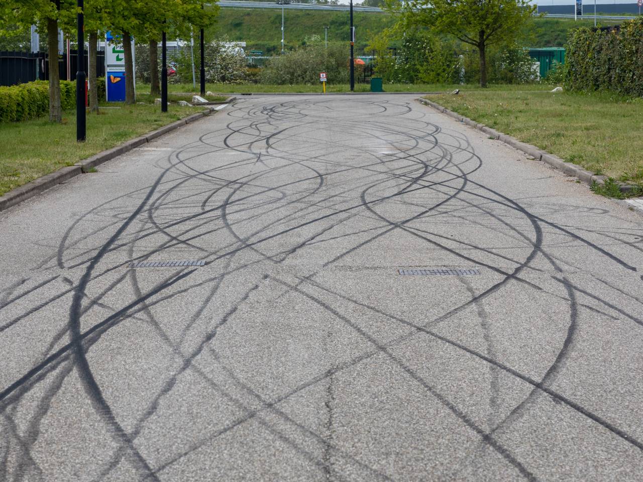 Beelden illegale straatrace duiken op na ongeluk in Oud Gastel