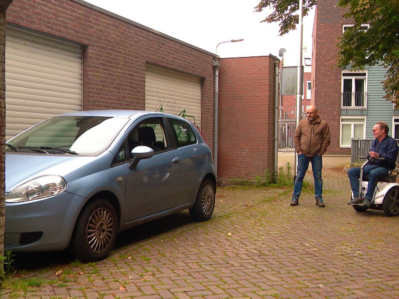 Bewoners krijgen boete van 97 euro voor parkeren op eigen terrein: ‘Ik doe niks verkeerd’